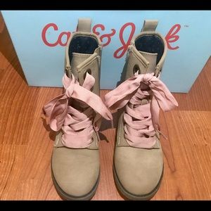 Cat&jack ,Color beige with its pink ties.